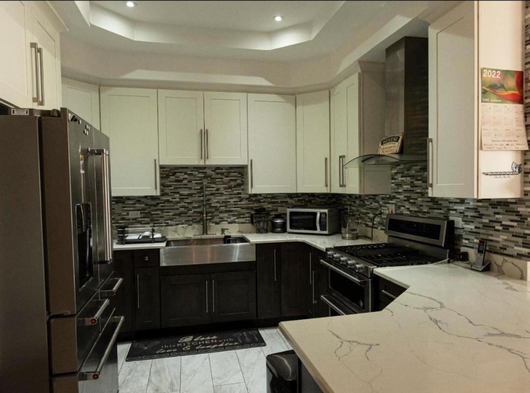Finest Accommodation Riches Manor 1 Gladstone Drive Apt A2 Kgn 6 New Kgn Kingston Exteriér fotografie